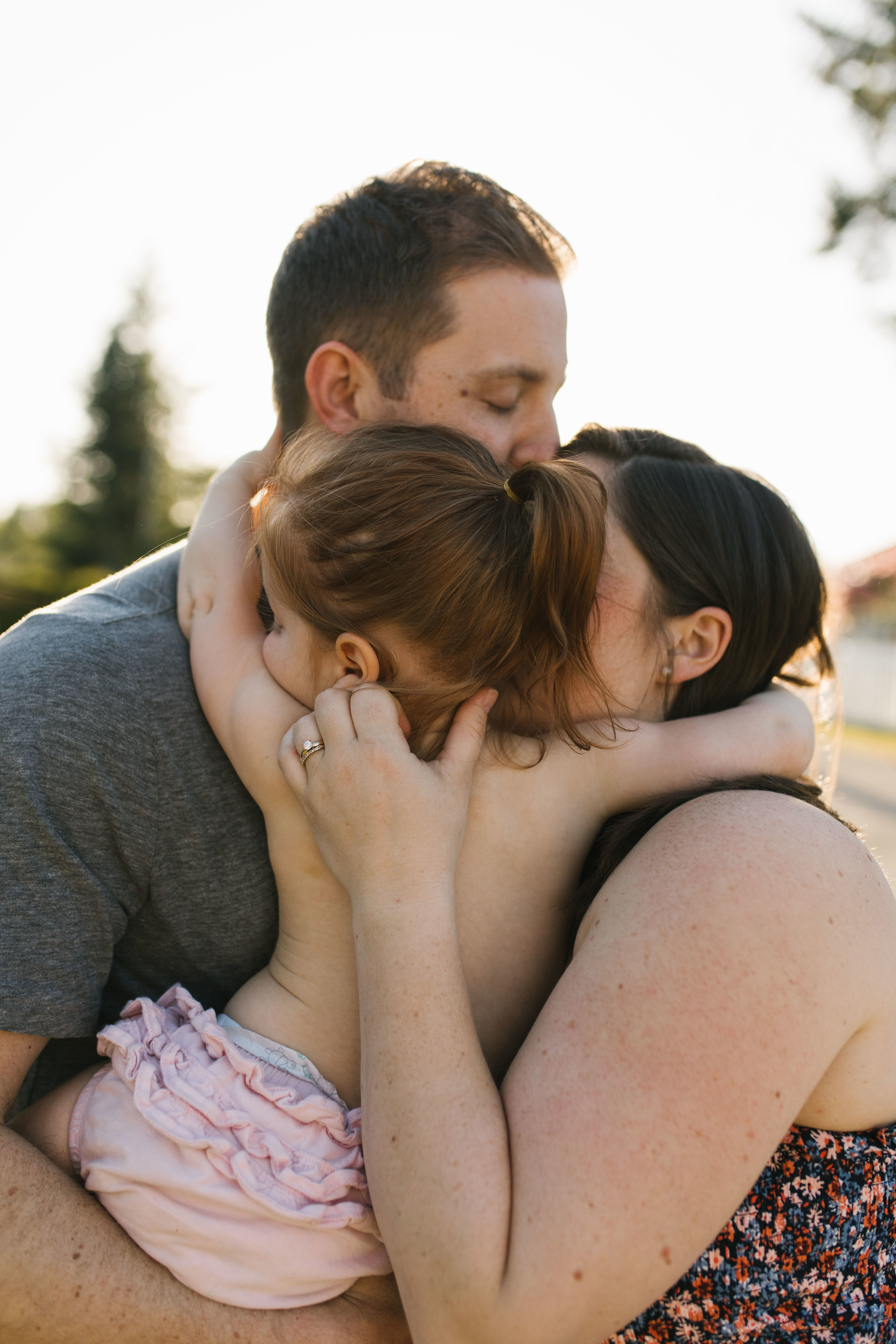 In-home maternity session with sweet family in Seattle with Chelsea Macor Photography-63.jpg
