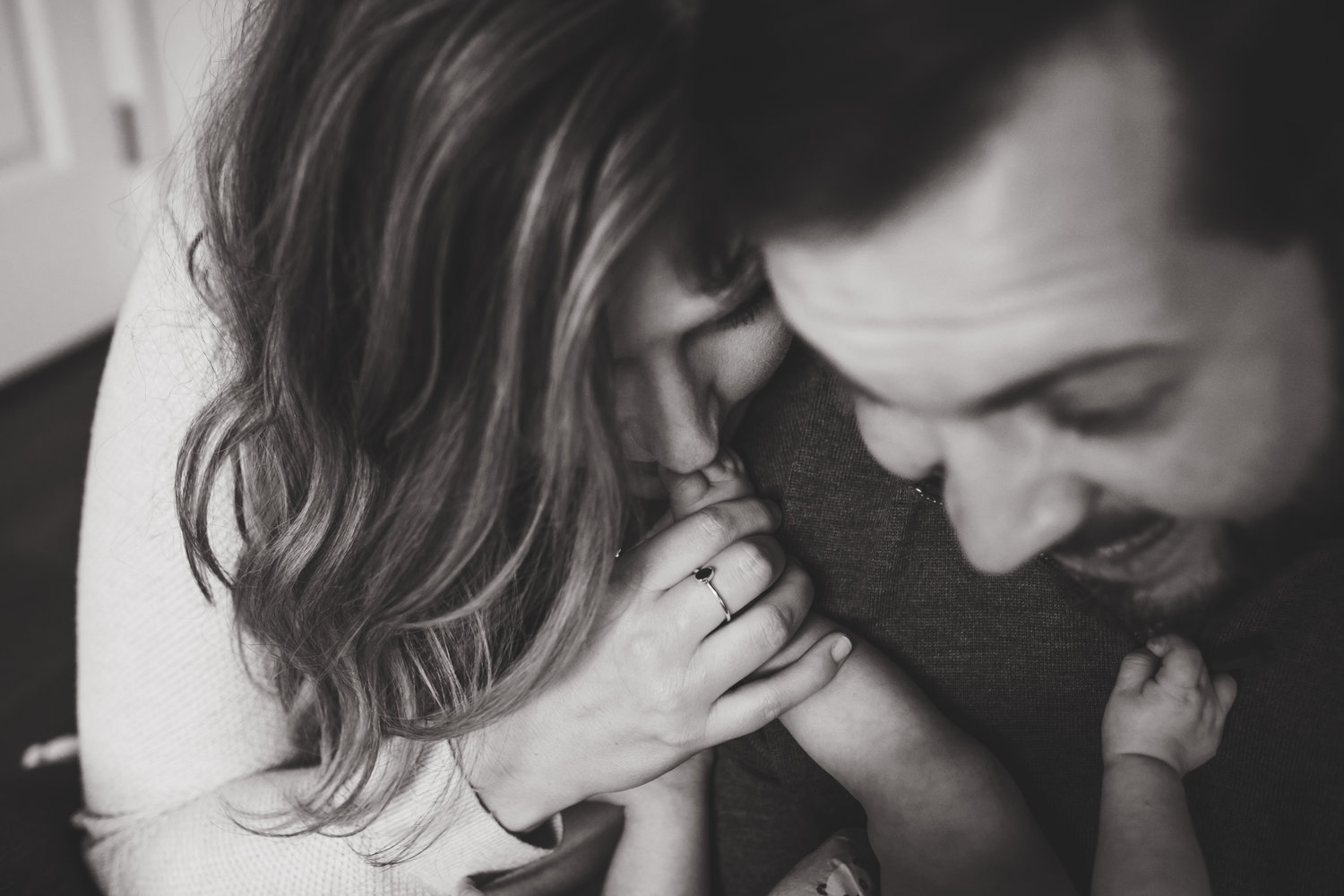 A+moody+family+session+with+their+three+year+old+infant+in+their+home+by+Seattle+family+photographer+Chelsea+Macor.jpeg