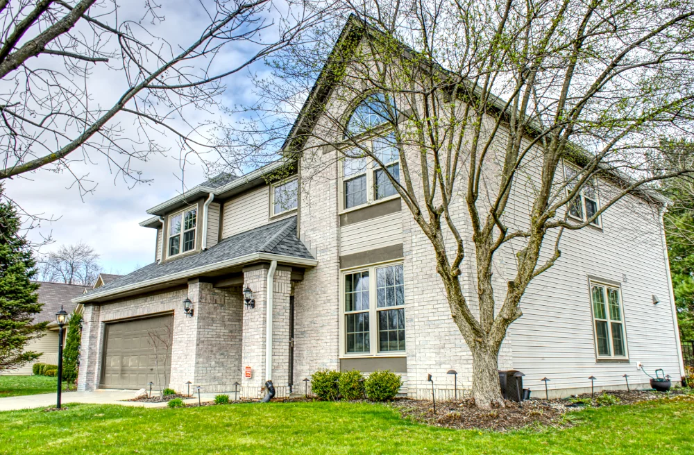 EG exterior2.jpg
