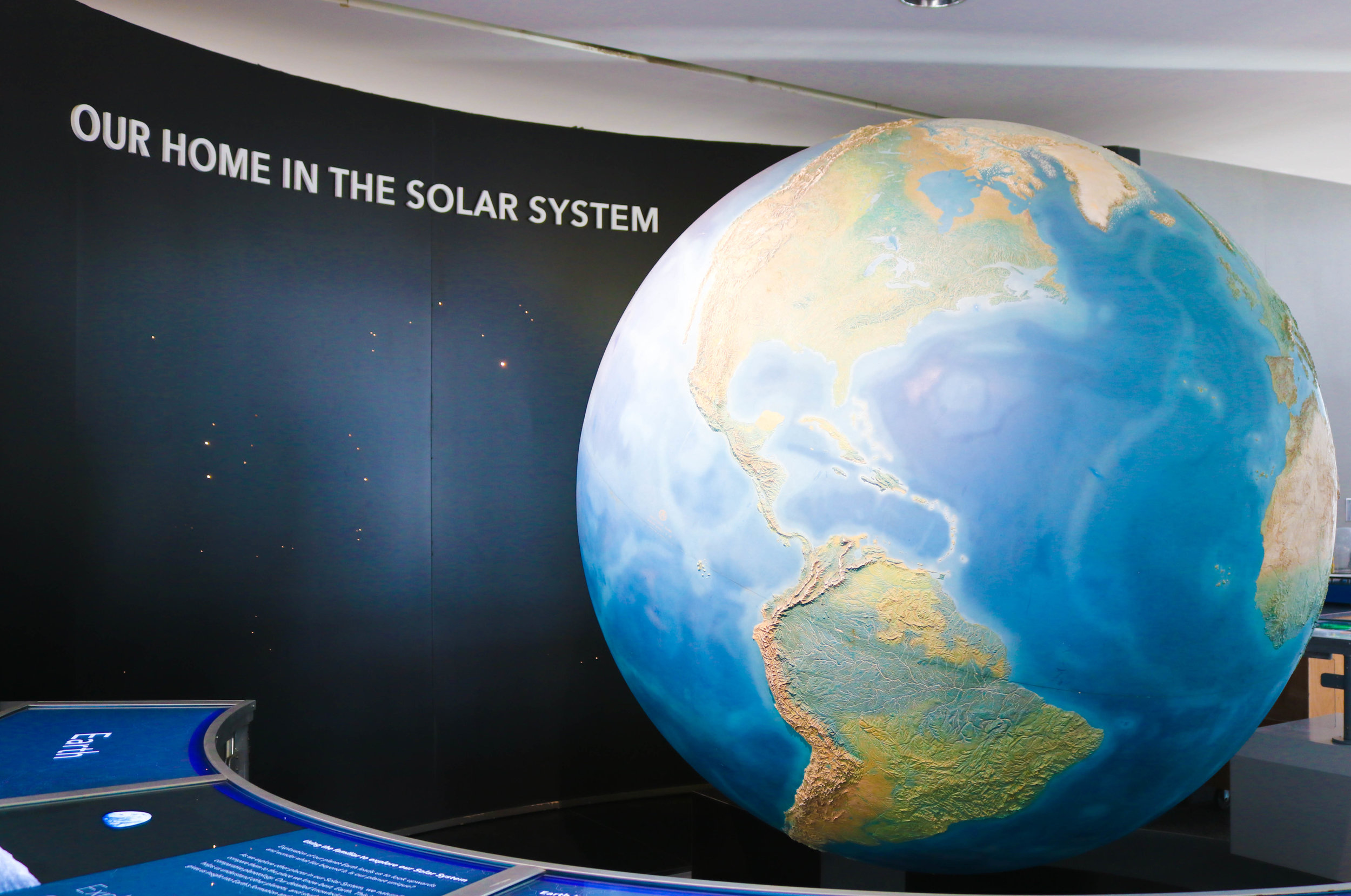 fields museum planeterium earth.jpg