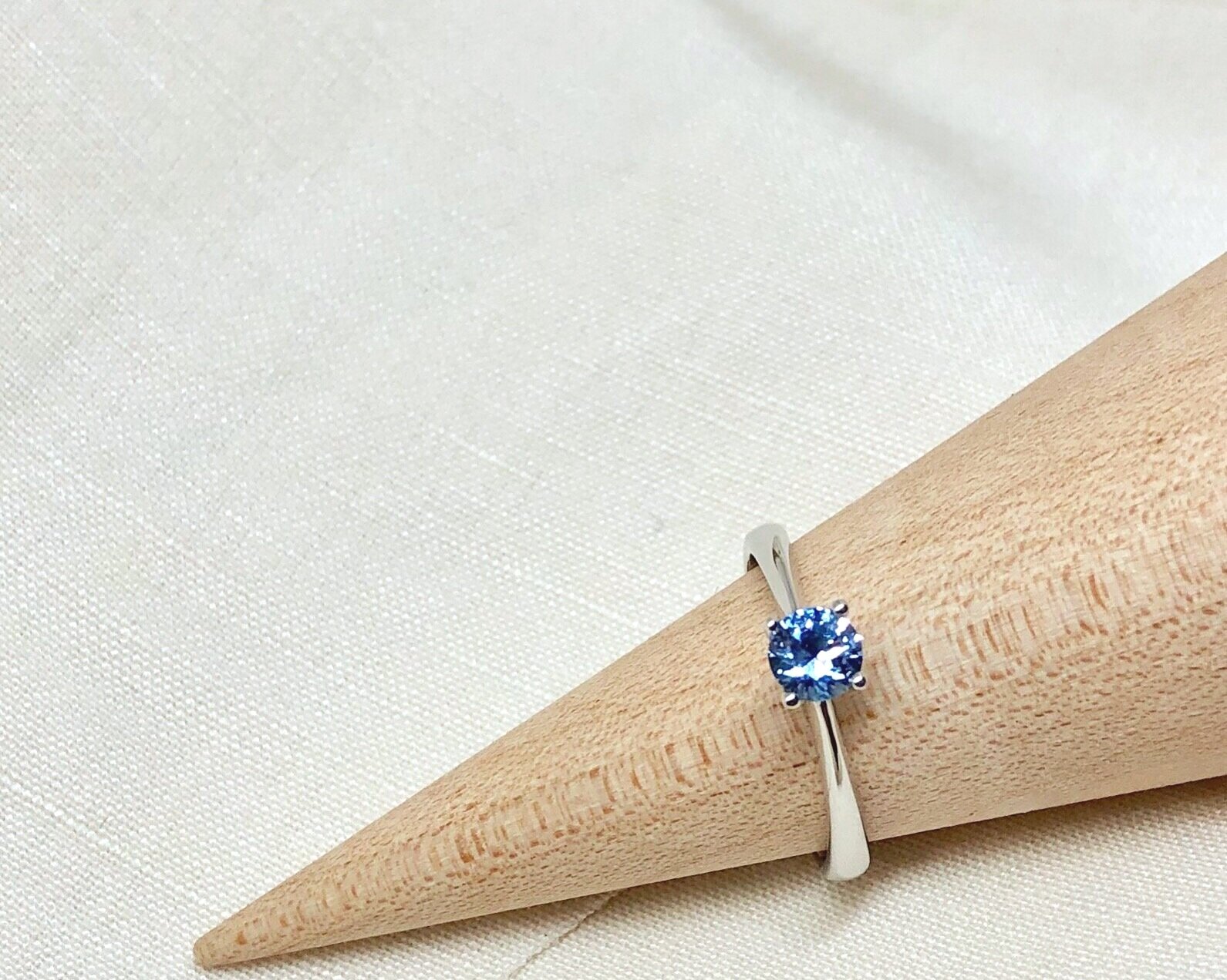  0.36 carat Sri Lankan blue sapphire engagement ring 