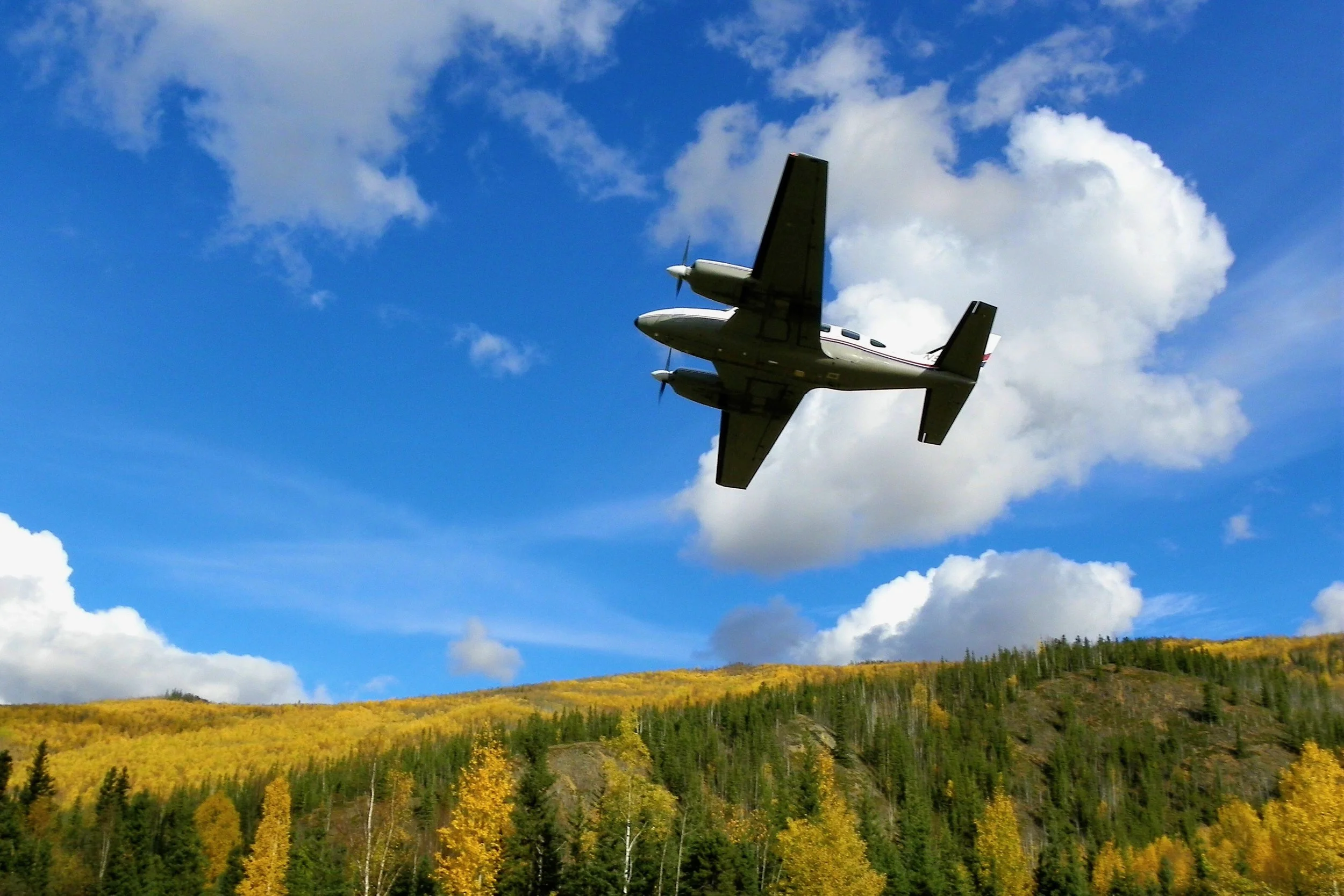 df underside airplane taking off.jpeg