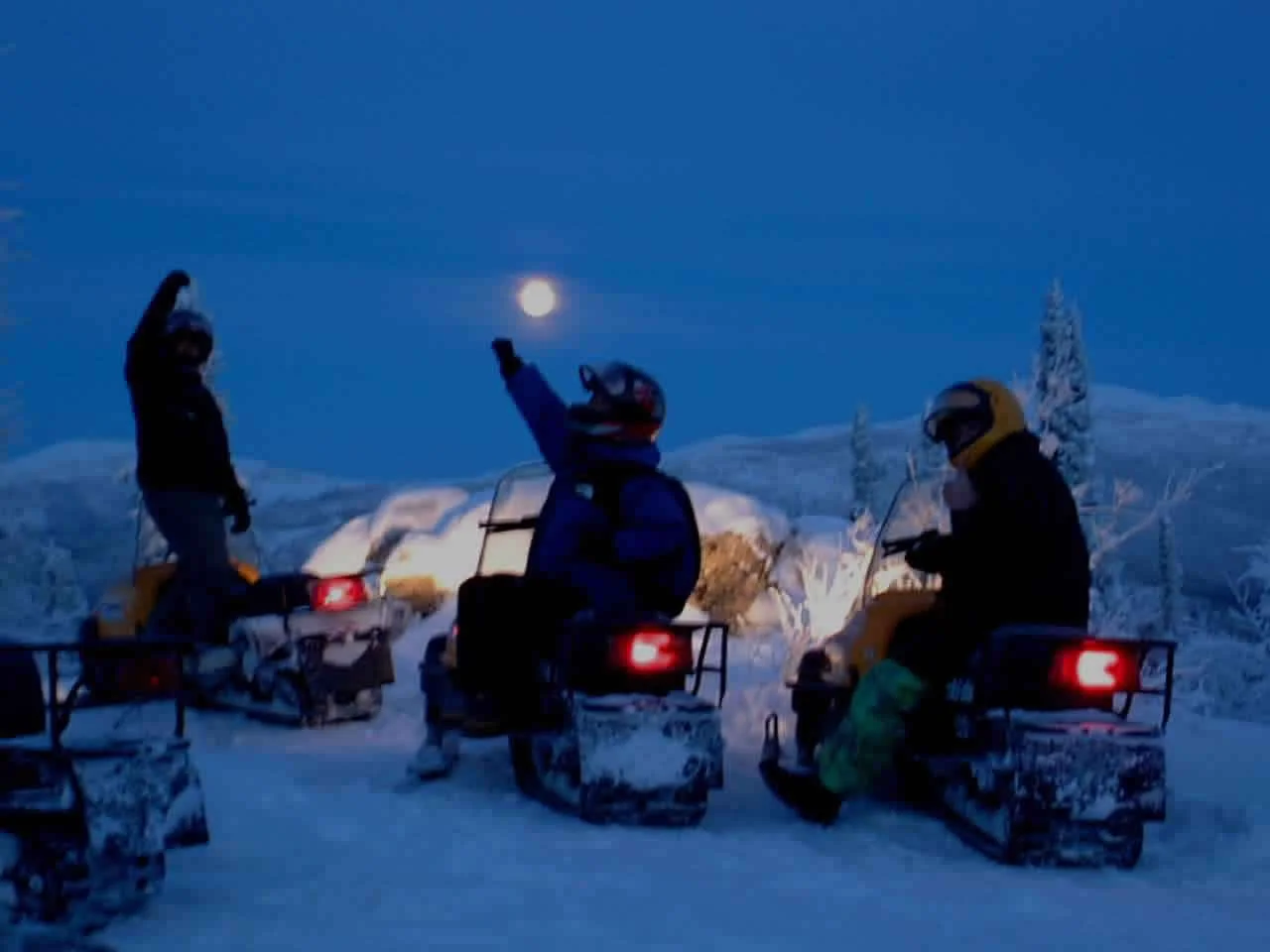 Night snowmaching.jpg