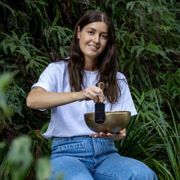 Stillness &amp; Sound: A Sound Bath Experience with Rach
