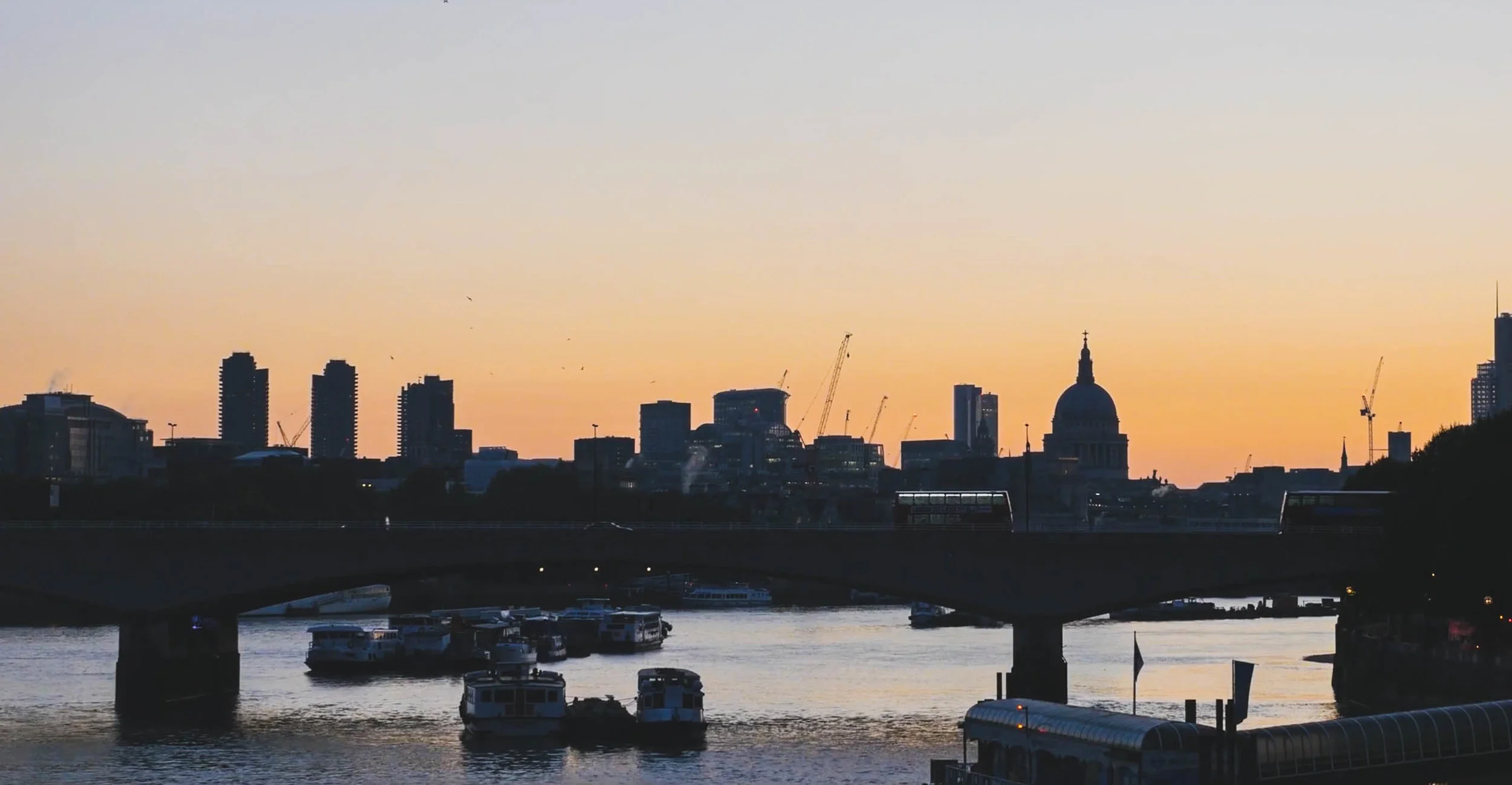 LONDON AM