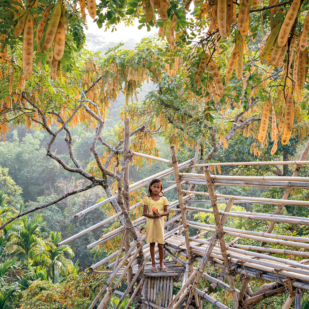  Karolin Klüppel,  Wanda on the stairs to the treehouse,  2013 