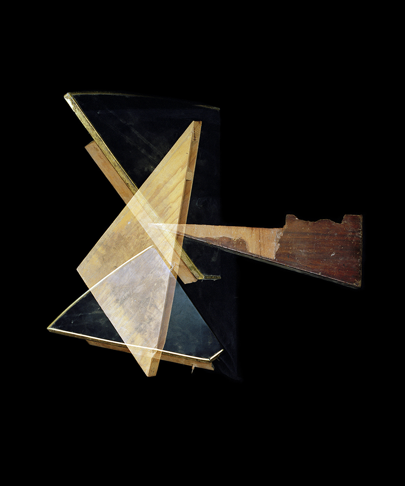  Alejandra Laviada,  Spatial Triangles,  2014 