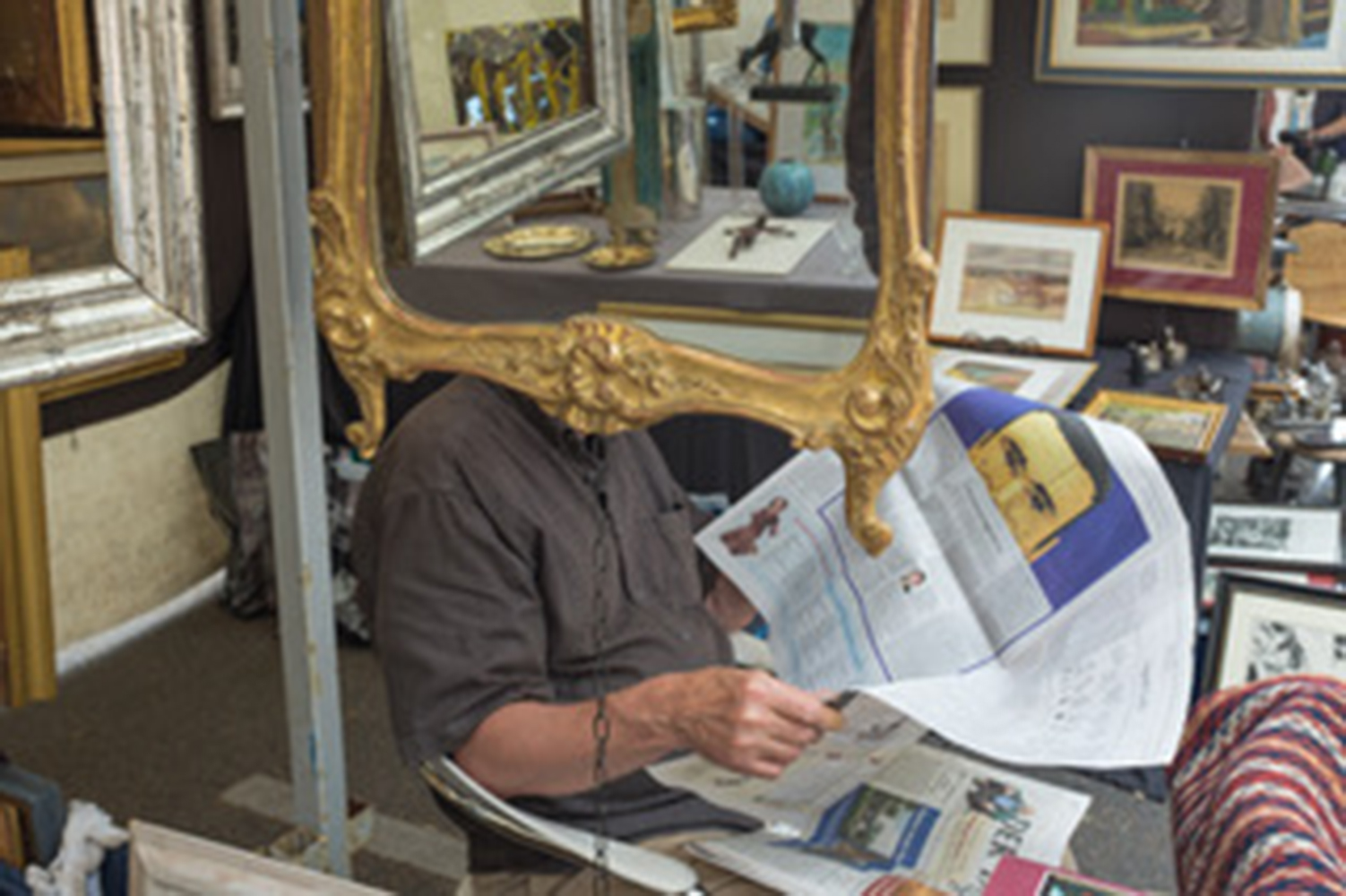  Ingeborg Gerdes,  Flea market, Berlin , 2013 