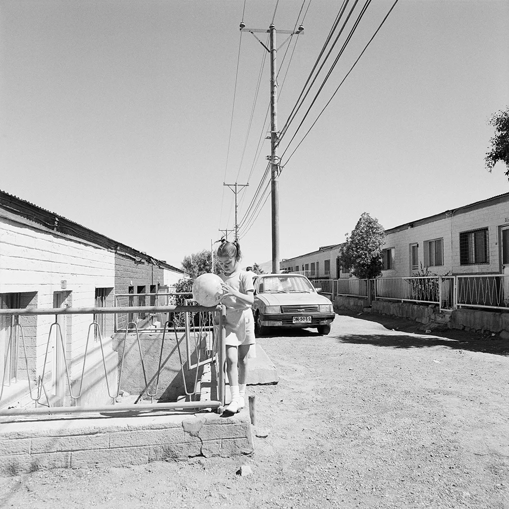 Cristian Ureta, Untitled from the series Volviendo a la Tierra, 2003–2005