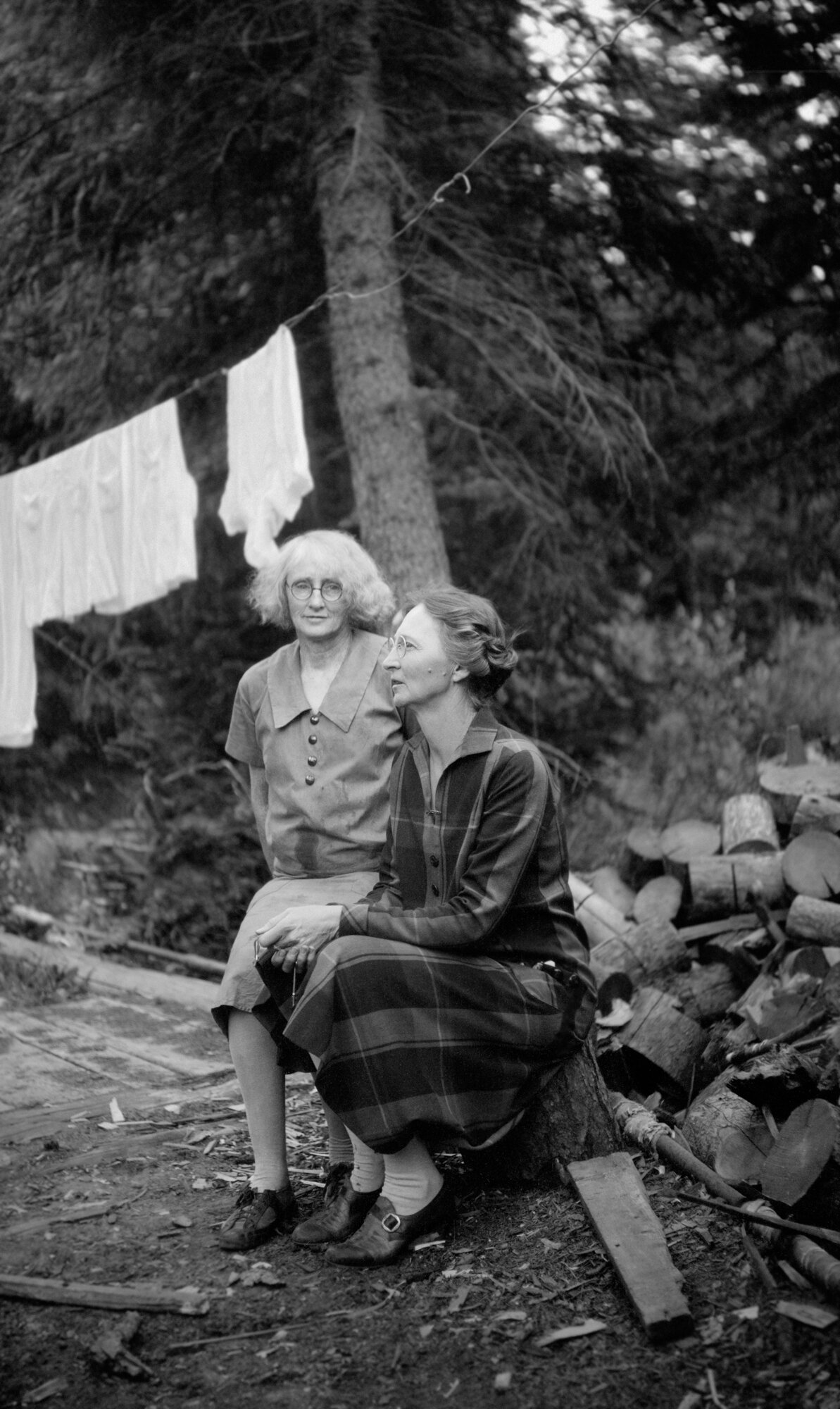  Lora Webb Nichols,  Mrs. Mix and Jessie Plummer, Medicine Bow Lodge , 1930  