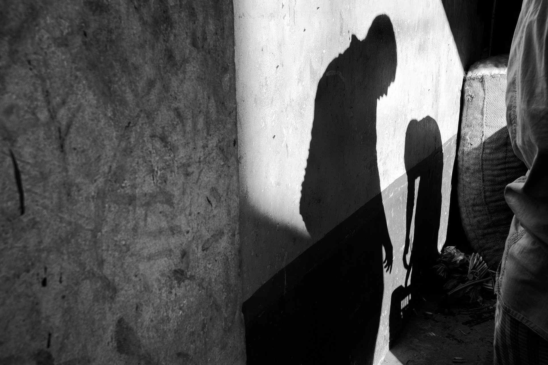 Bangladesh: Corner Wall Shadows