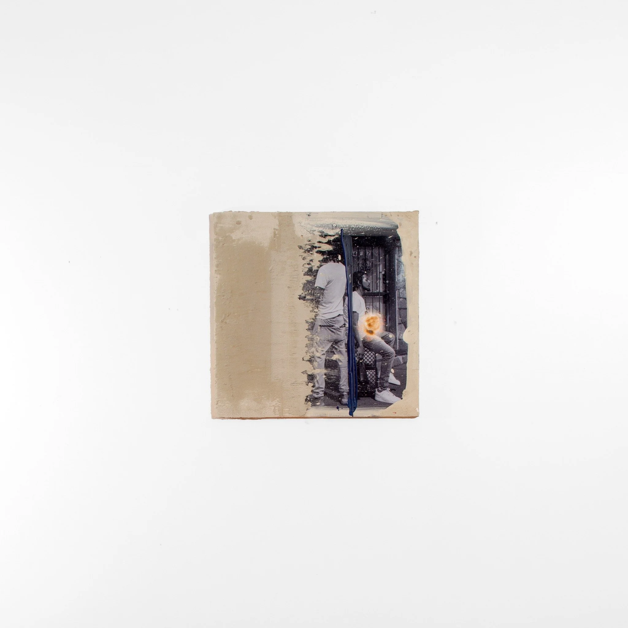 Join us tonight at 5:30 PM (PT) on Zoom for an artist talk with Oji Haynes. Hit the link in bio to sign up for this event. His 2024 En Foco Fellowship Exhibition 𝙇𝙖𝙚 𝙁𝙚𝙣𝙙𝙞 is on view at Blue Sky through Sat, Nov 29. Our regular gallery hours 