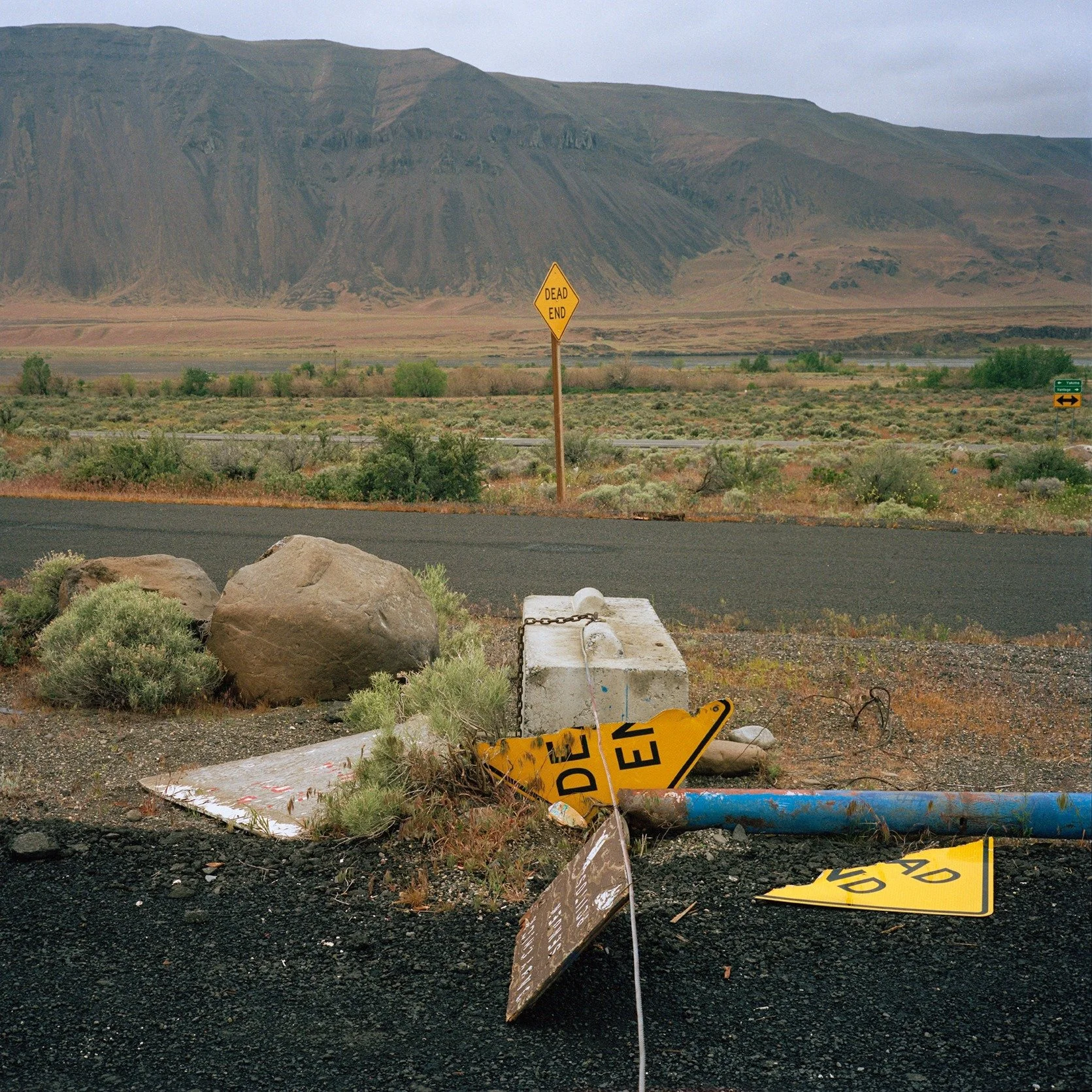 2025 Pacific Northwest Drawers Feature
John Kane: 𝘝𝘦𝘳𝘺 𝘋𝘦𝘢𝘥 𝘌𝘯𝘥, 𝘉𝘦𝘷𝘦𝘳𝘭𝘺, 𝘞𝘢𝘴𝘩𝘪𝘯𝘨𝘵𝘰𝘯

&ldquo;Washington has been my home state for 34 years. I have driven around a bit and taken many pictures. I call this body of work Lost
