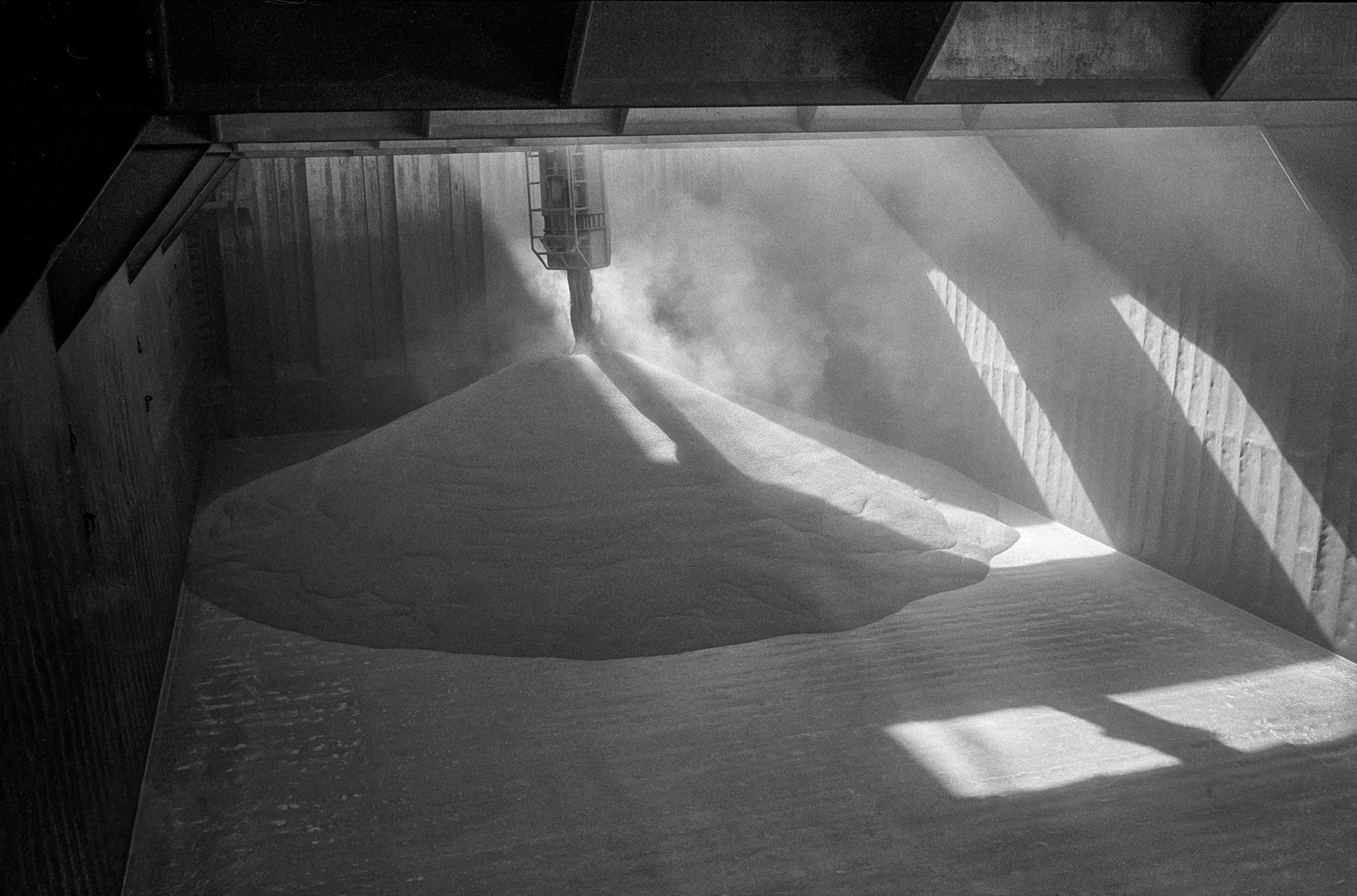 Mark Maio, Loading the Hold, Duluth, MN, 2000