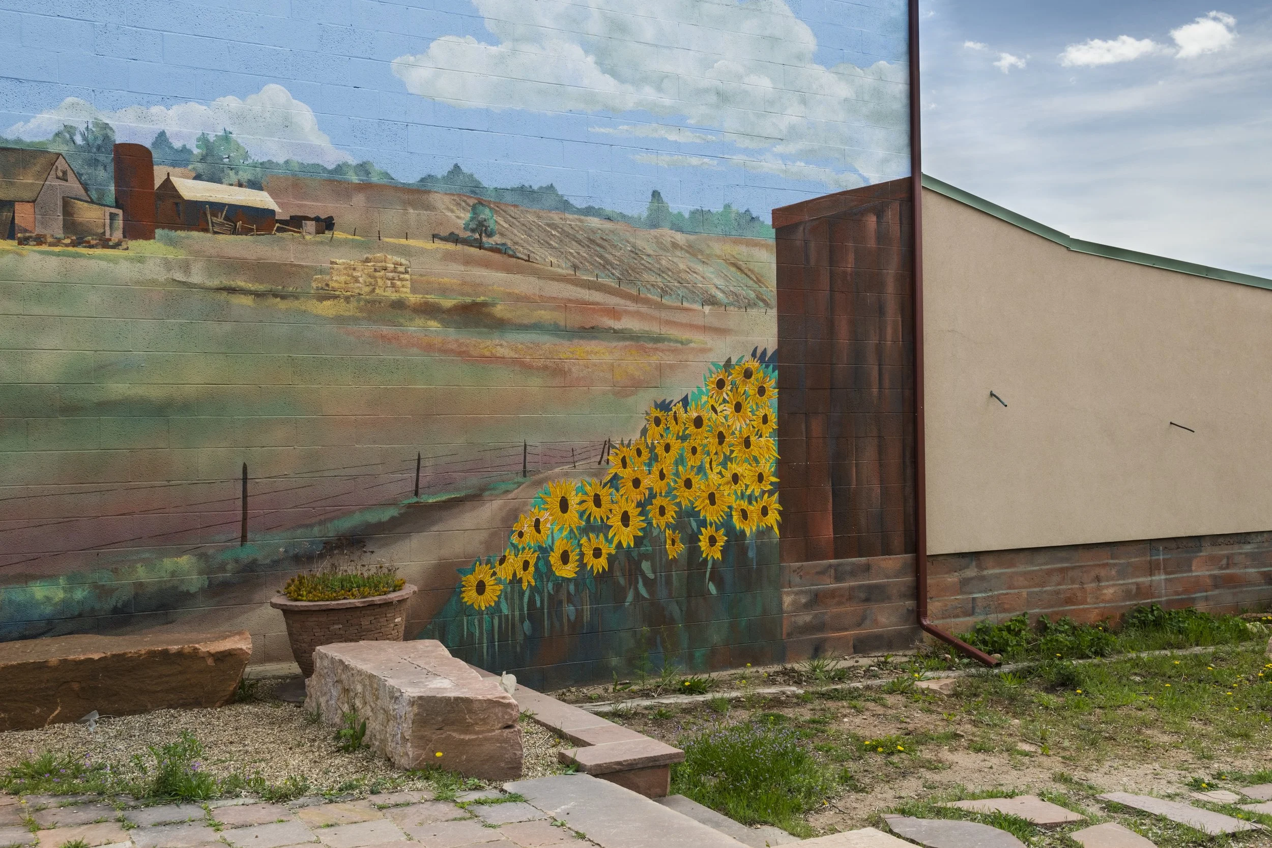 D2JenshelNEW01_Murals.jpg