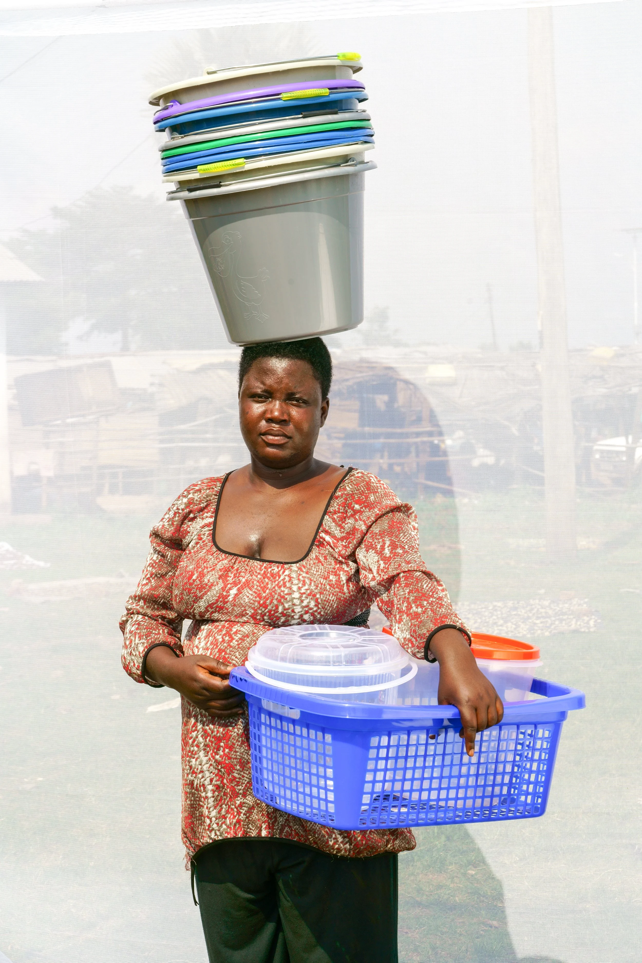 D5.Nelken.Orig.02_ABALO SUSAN AGE 30 SELLING BUCKETS FOR FIVE YEARS_7000px.high_4669px.wide_300dpi dan nelken.jpg