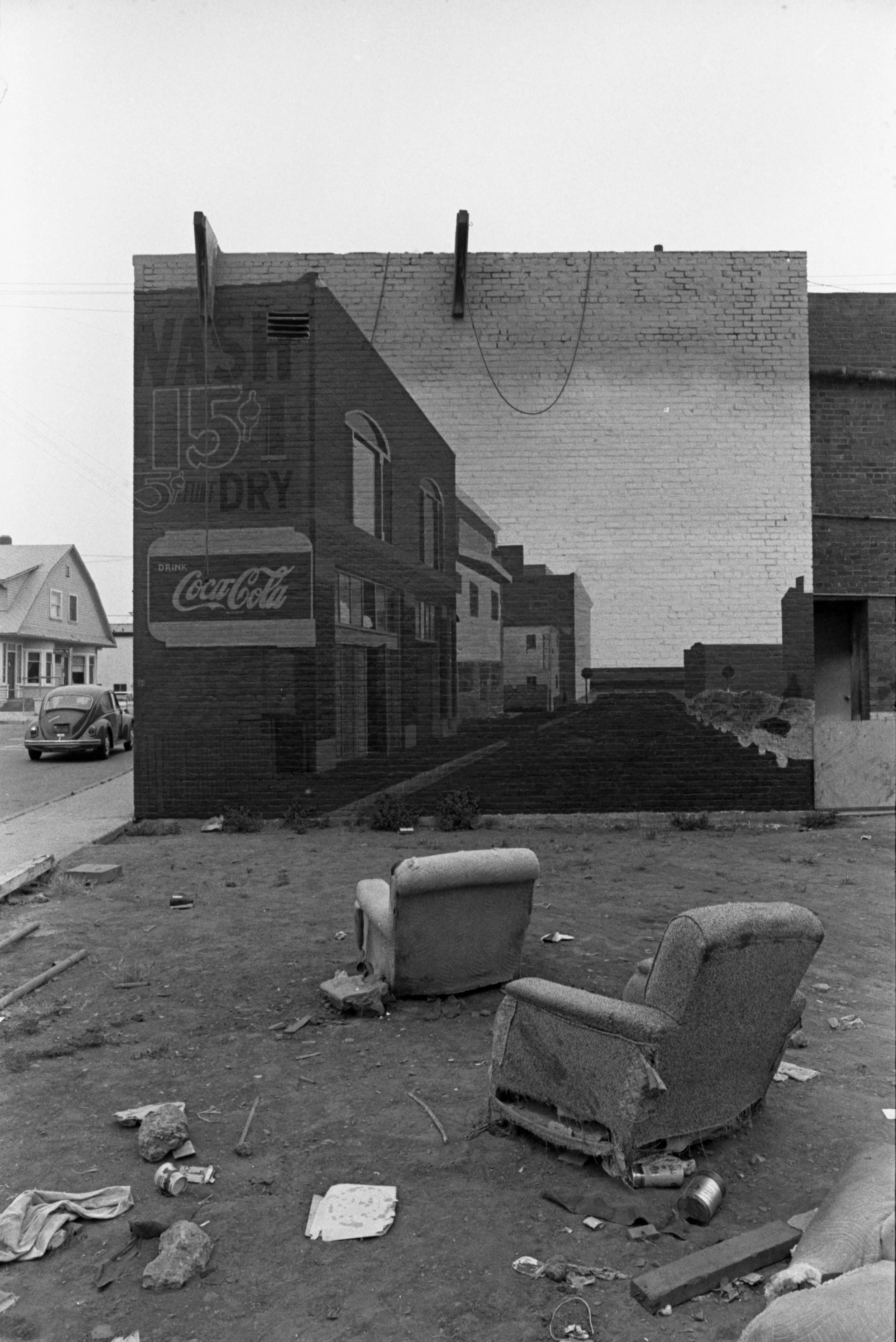 4. Couches in alley, CA Eva Lipman.jpeg
