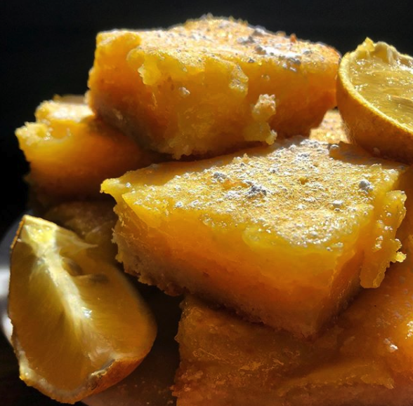 Ooey-Gooey Lemon Bars 