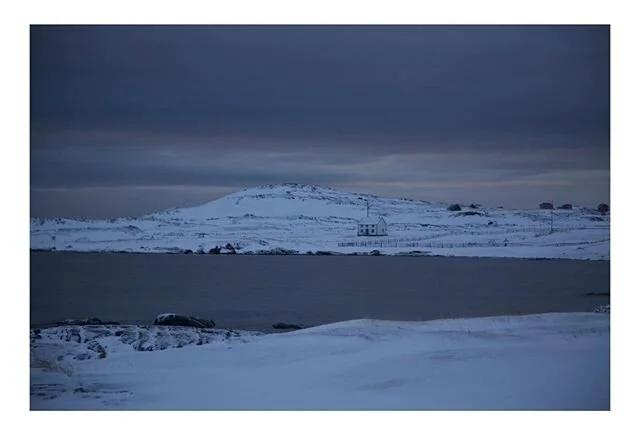 Photography as been a great passion of mine since my father let me use his manual film Canon when I was ten, and I did not put it down until I got a new digital Canon a few years ago, so I understand the importance of a setting to a photo. While wedd