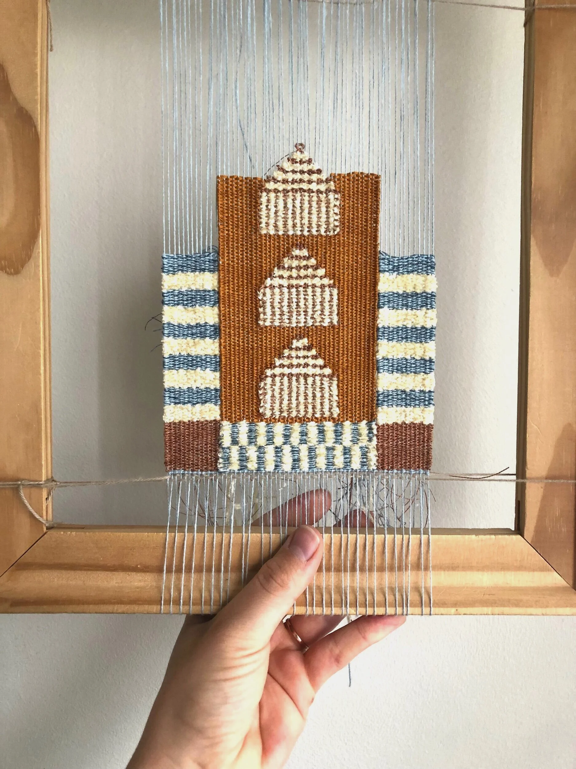 64E612F1-CC1C-4429-A7C0-7E1B15CB0E48