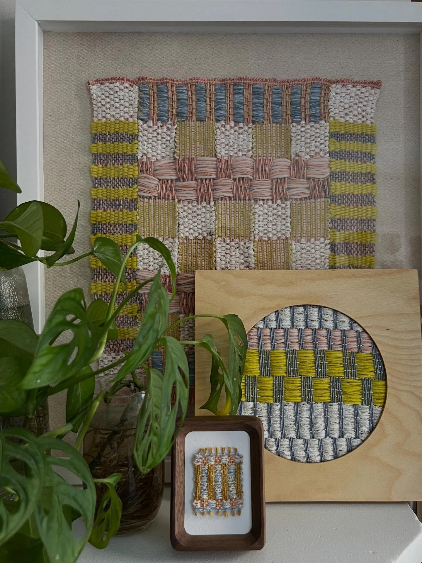 Tiny, midi, maxi. Love how this family of woven pieces sit together 🥰 

I love living with pieces for a while before they get sent off to new homes. It&rsquo;s nice to see them interact together. Each one is unique even while sharing a color palette