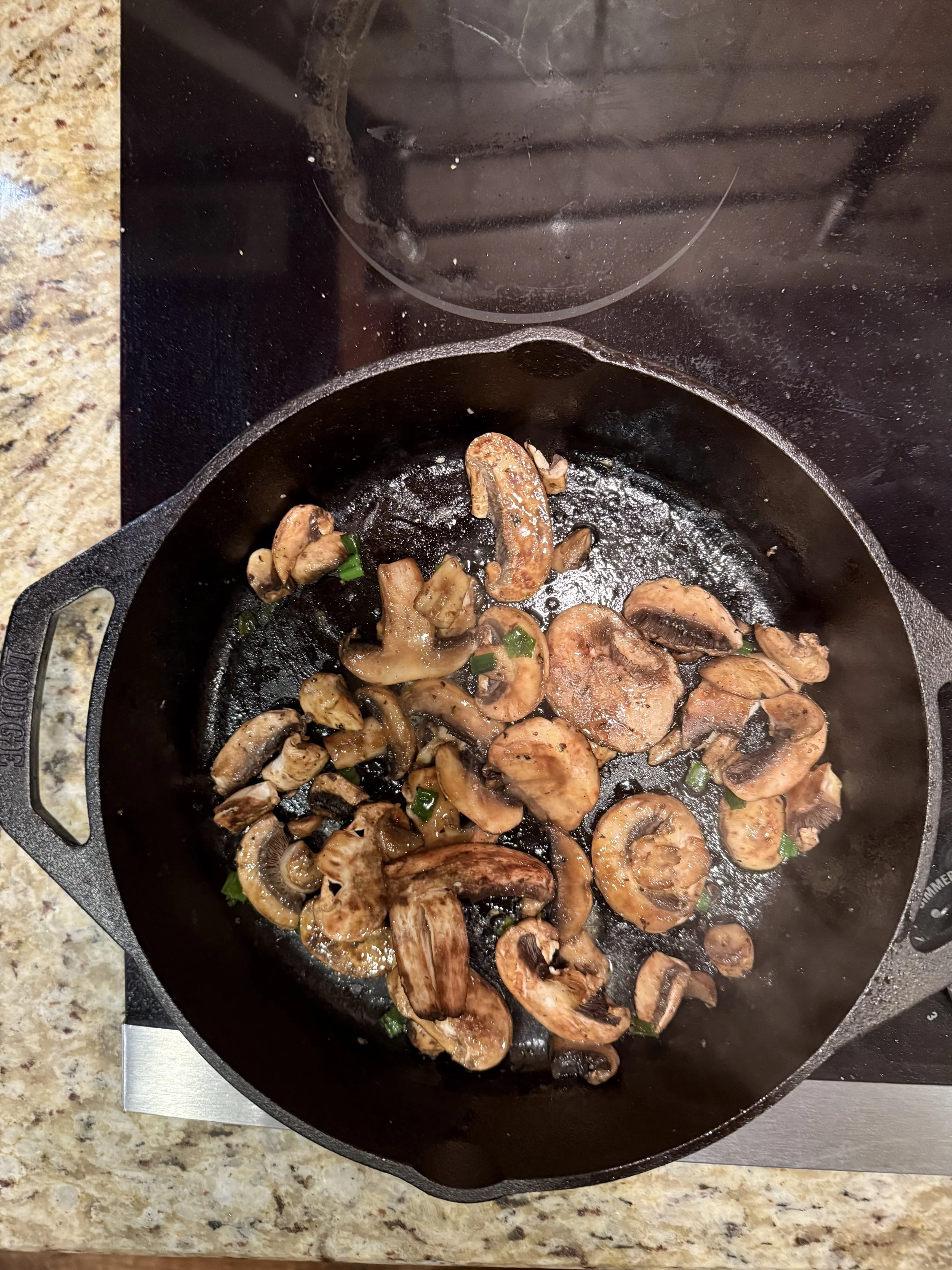 Sauteed Mushrooms with Garlic and Green Onion