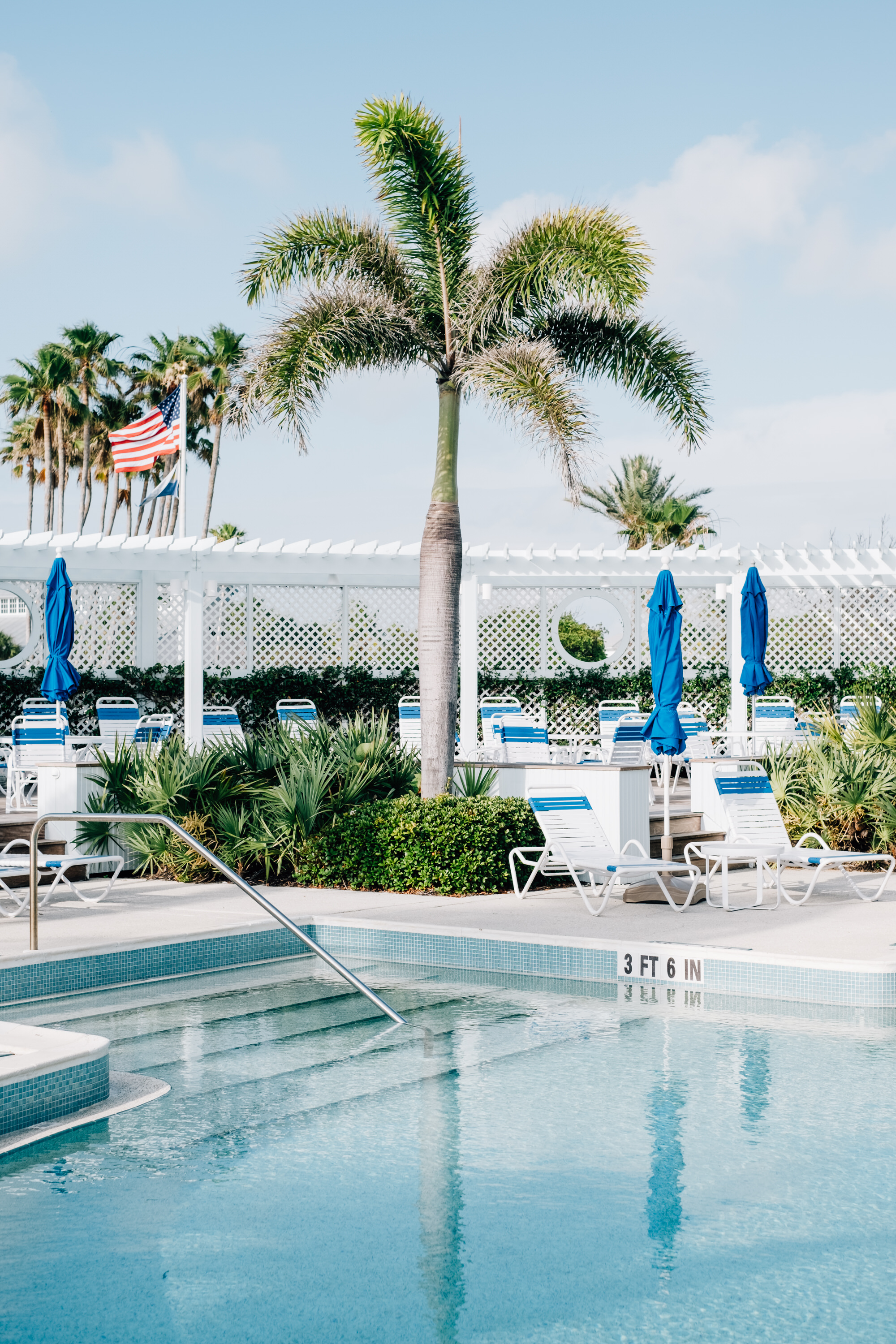 Boca Bay Pass Club Pool