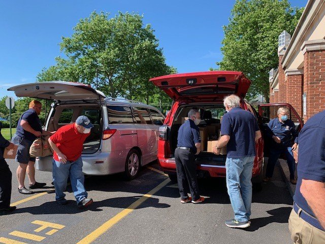 On Sunday, June 14, #KofCOLG loaded and delivered 2 full trucks of essential food supplies to the #Doylestown Food Pantry, with the support of our local #Weis Markets! Weis has supported our 4 food distributions a year for the last 8 years! #KofC #Kn