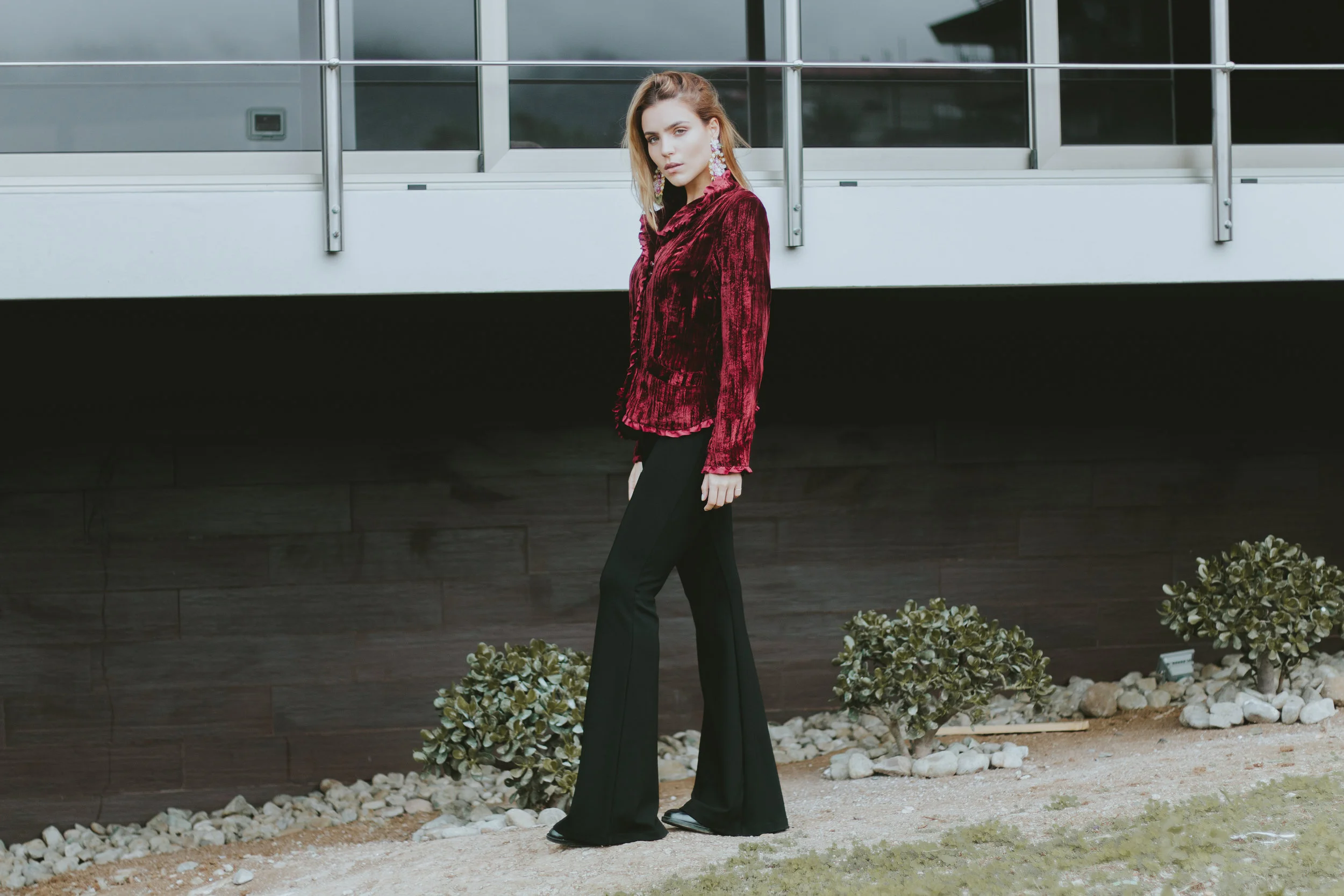 Velvet Blazer from La Chica del Pelo Rojo Reformation black pants Mercedes Salazar earrings via Corazon de Piña
