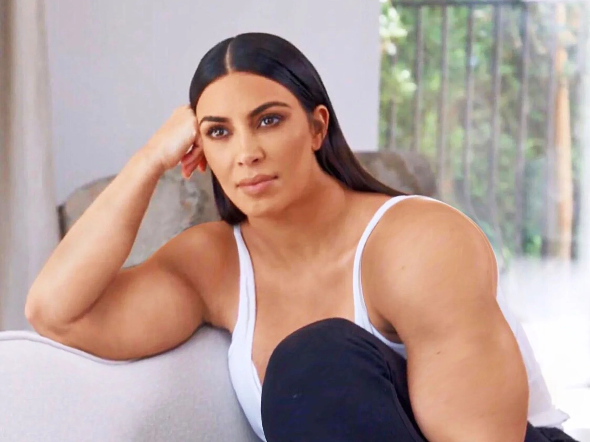 gym-kardashian.jpg