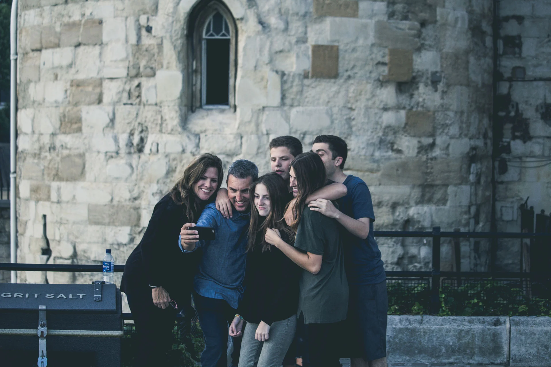 friends-party-tour.jpg