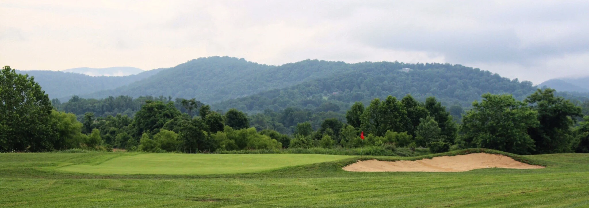 Schoolhouse Nine Holes 3 and 4.JPG