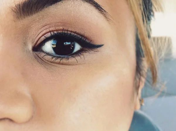 From my Instagram , back in April, asking if anyone had any tips on working with the LBD liner. It took forever to get it to look like this.