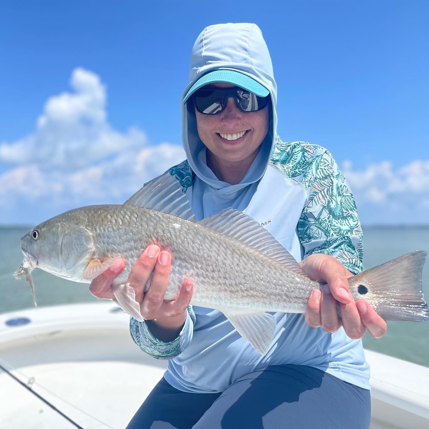 Hoodie season. #flyfishing#flyfishingsaltwater#saltwaterflyfishing #saltwaterfishing #pensacolafishing #pensacolabeach #perdidokey #fishingpensacola #flyfishingpensacola #fishingpensacolabeach #flyfishingpensacolabeach #flyfishingperdidokey #pensacol