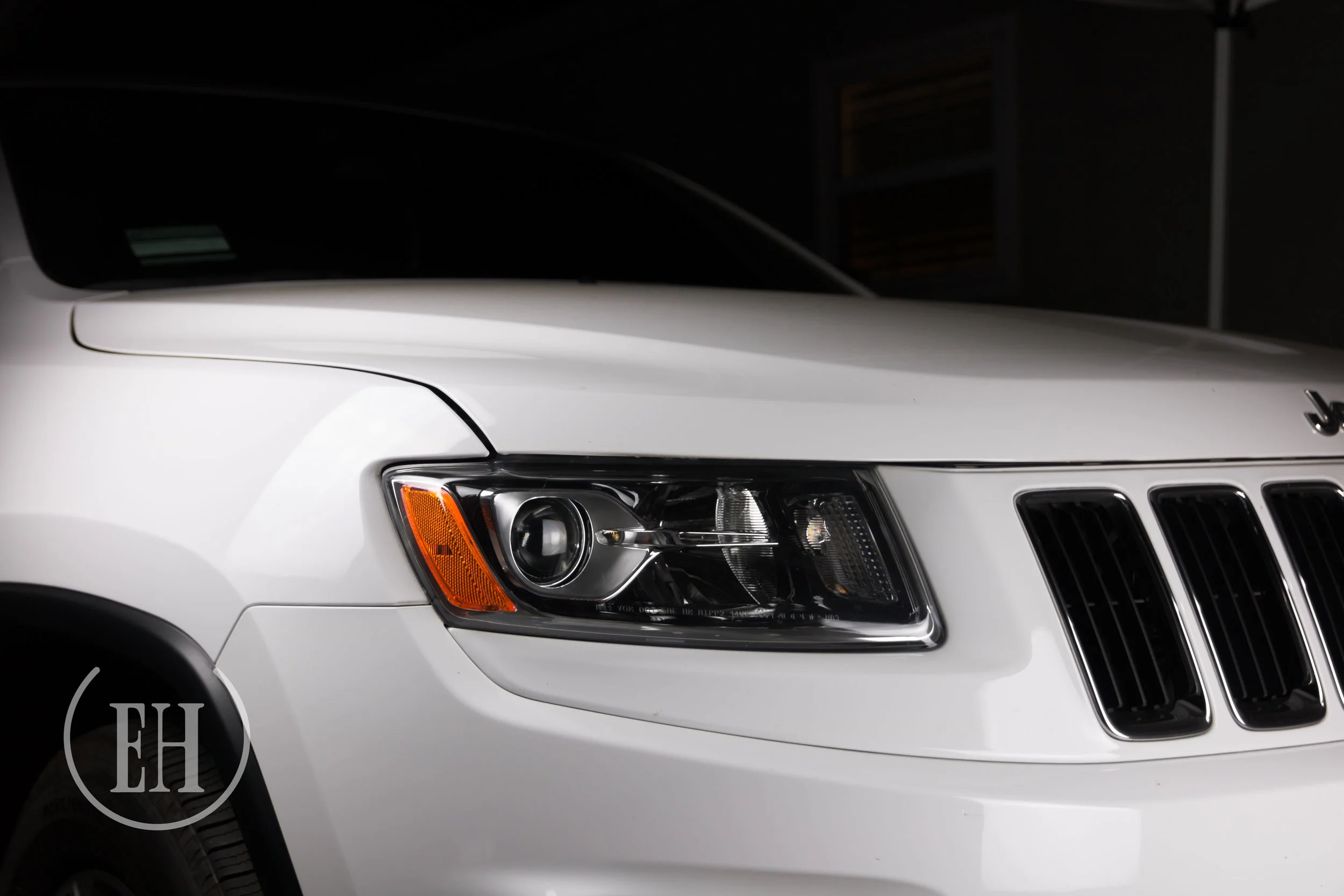 jeep-grand-cherokee-evil-headlights-4.jpg