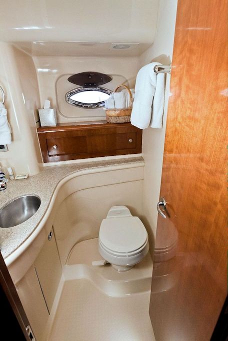 46 Meridian Master Bathroom 1.jpg