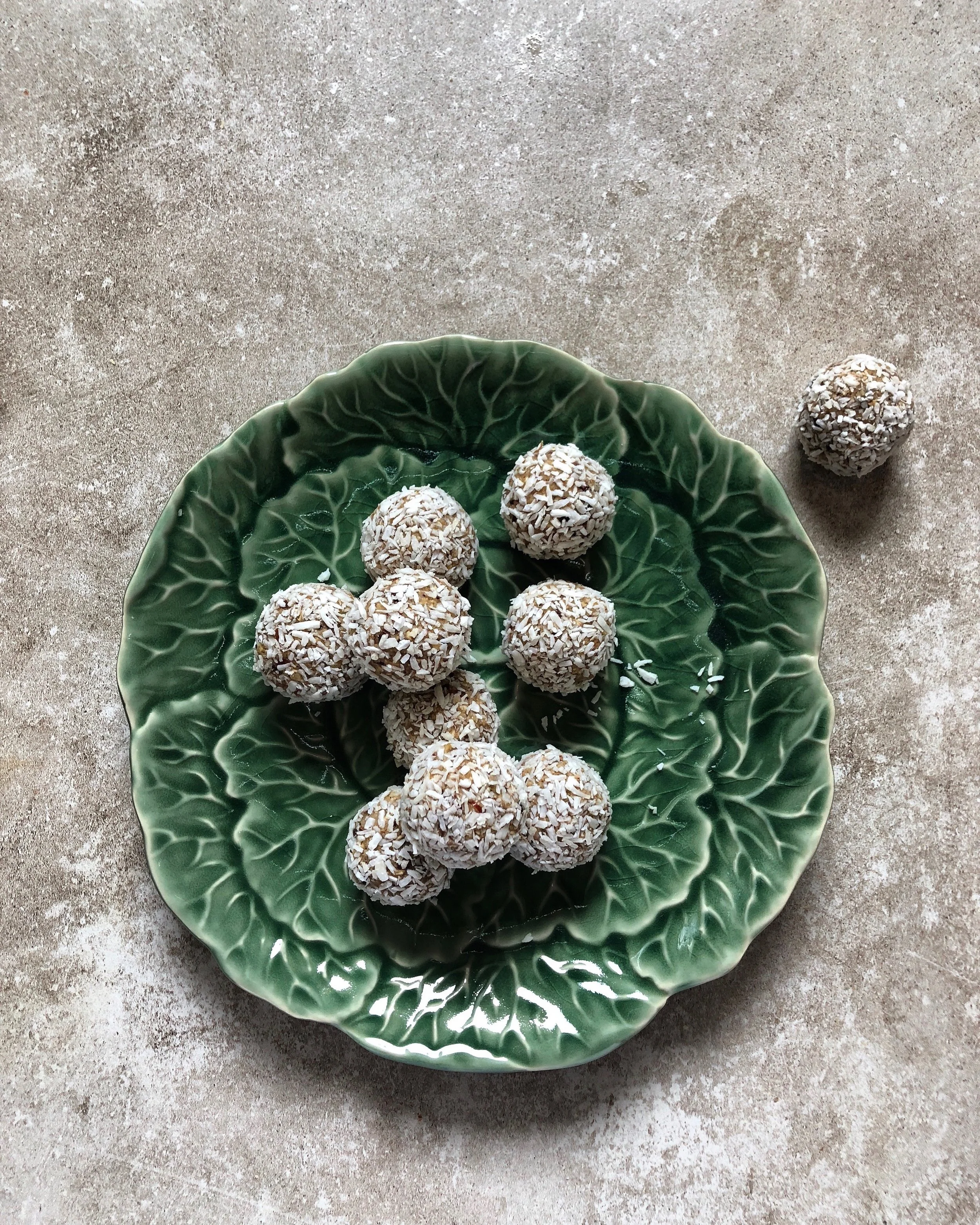Apple cake bliss balls with cacao nibs