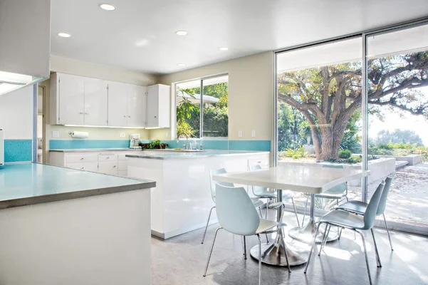 03-Kitchen+2.jpg