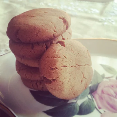 homemade crisp gingernuts