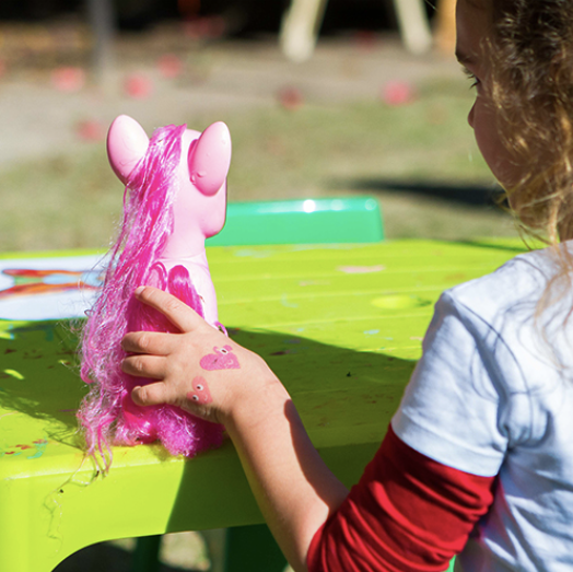 Easter egg hunts &amp; yummy treats at the Franschhoek Village Market&nbsp;🐰🍬