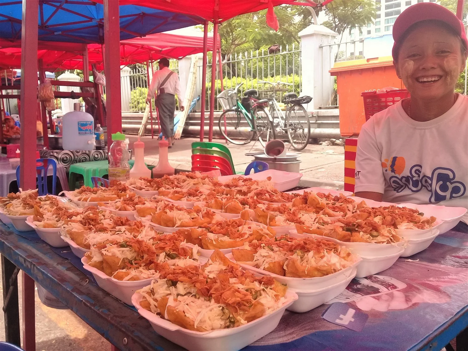 Copy of Yangon evening street food tour: stuffed tofu 