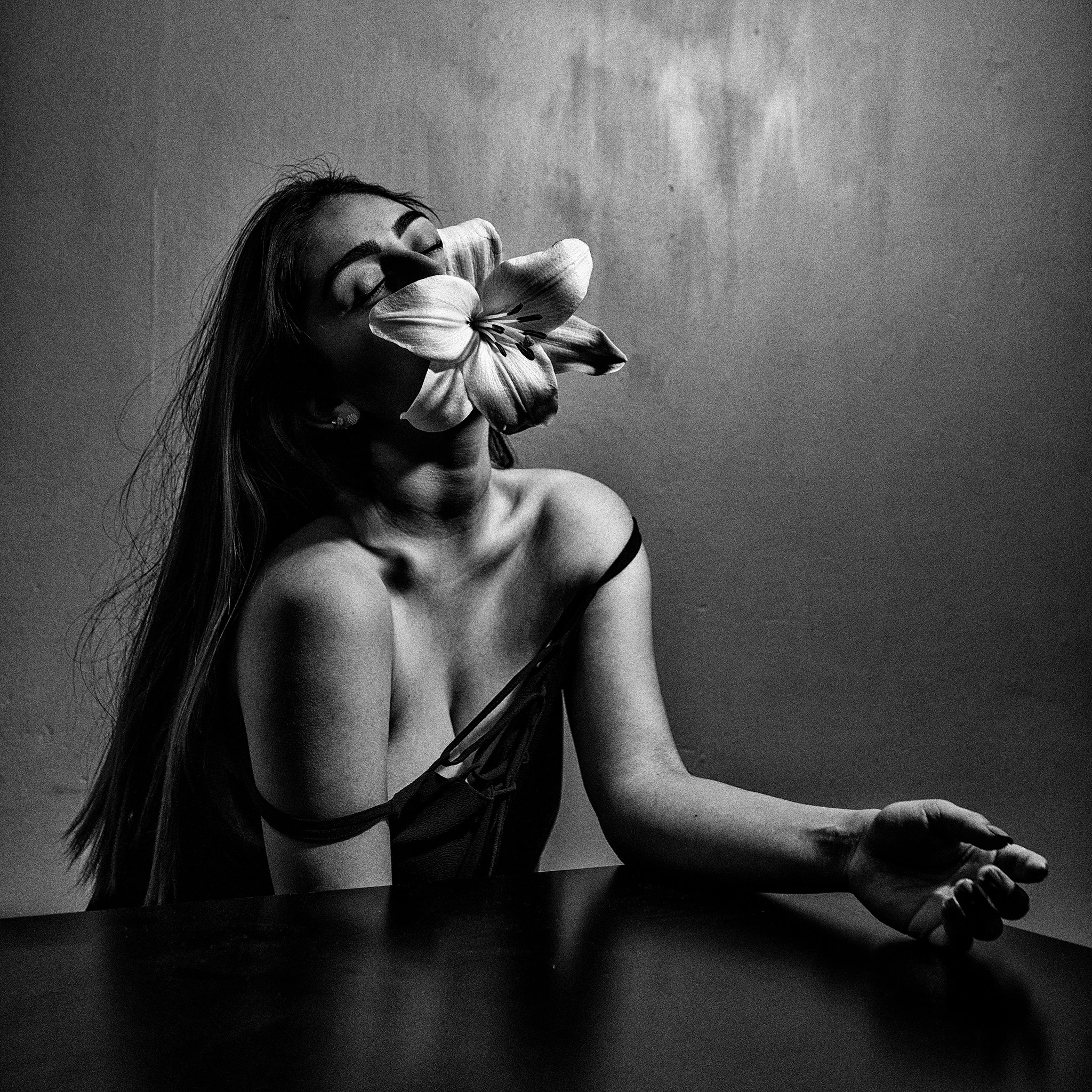 Aurora BW-7465 copy.jpg