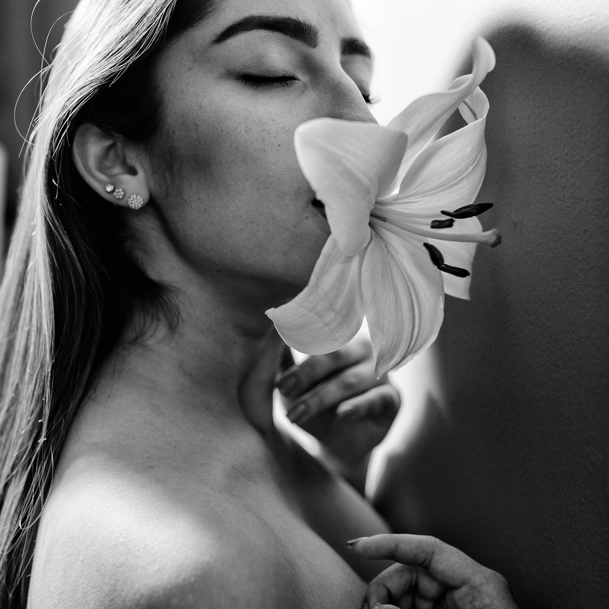 Aurora BW-7633 copy.jpg