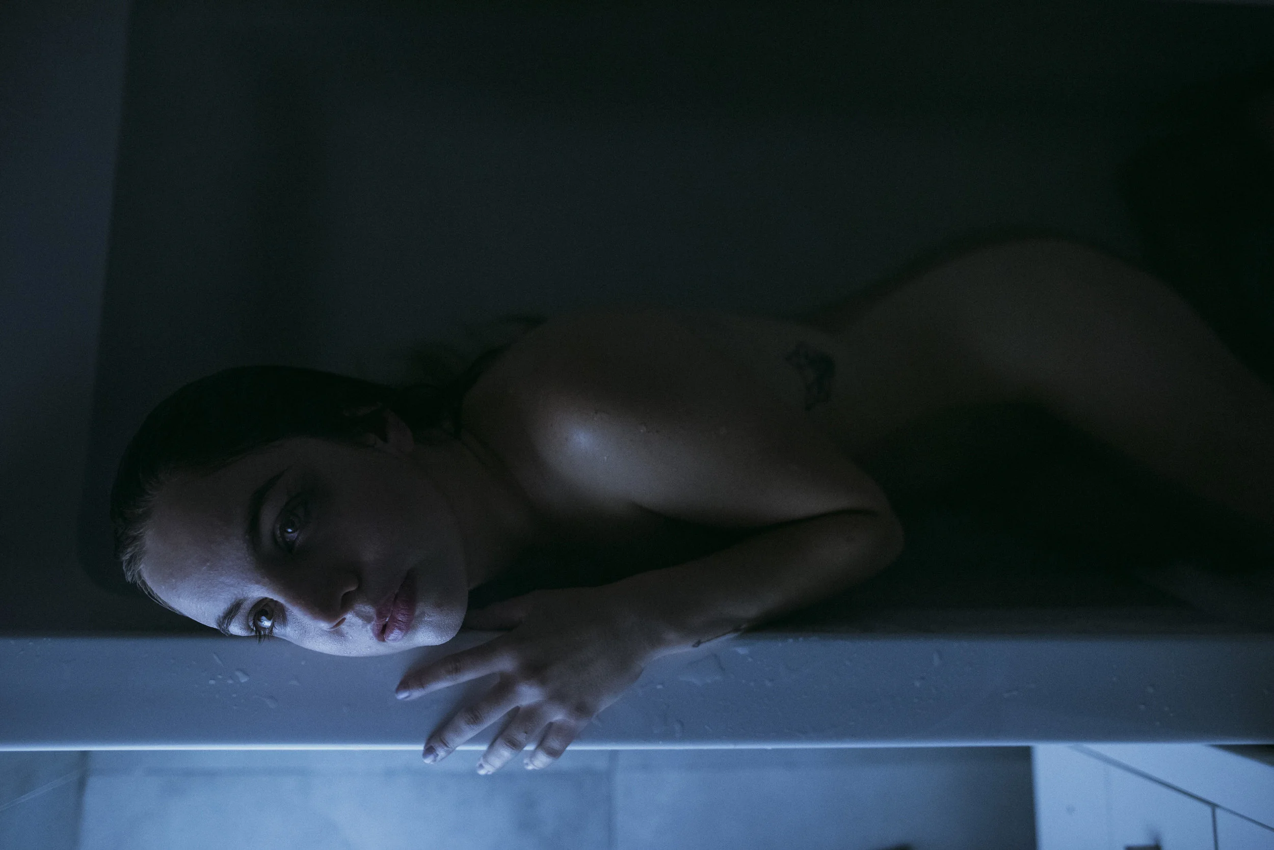 Laura Fly -190349-1.jpg