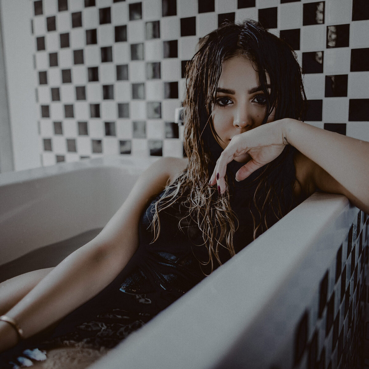 Danna Paola 17-12 copy.jpg