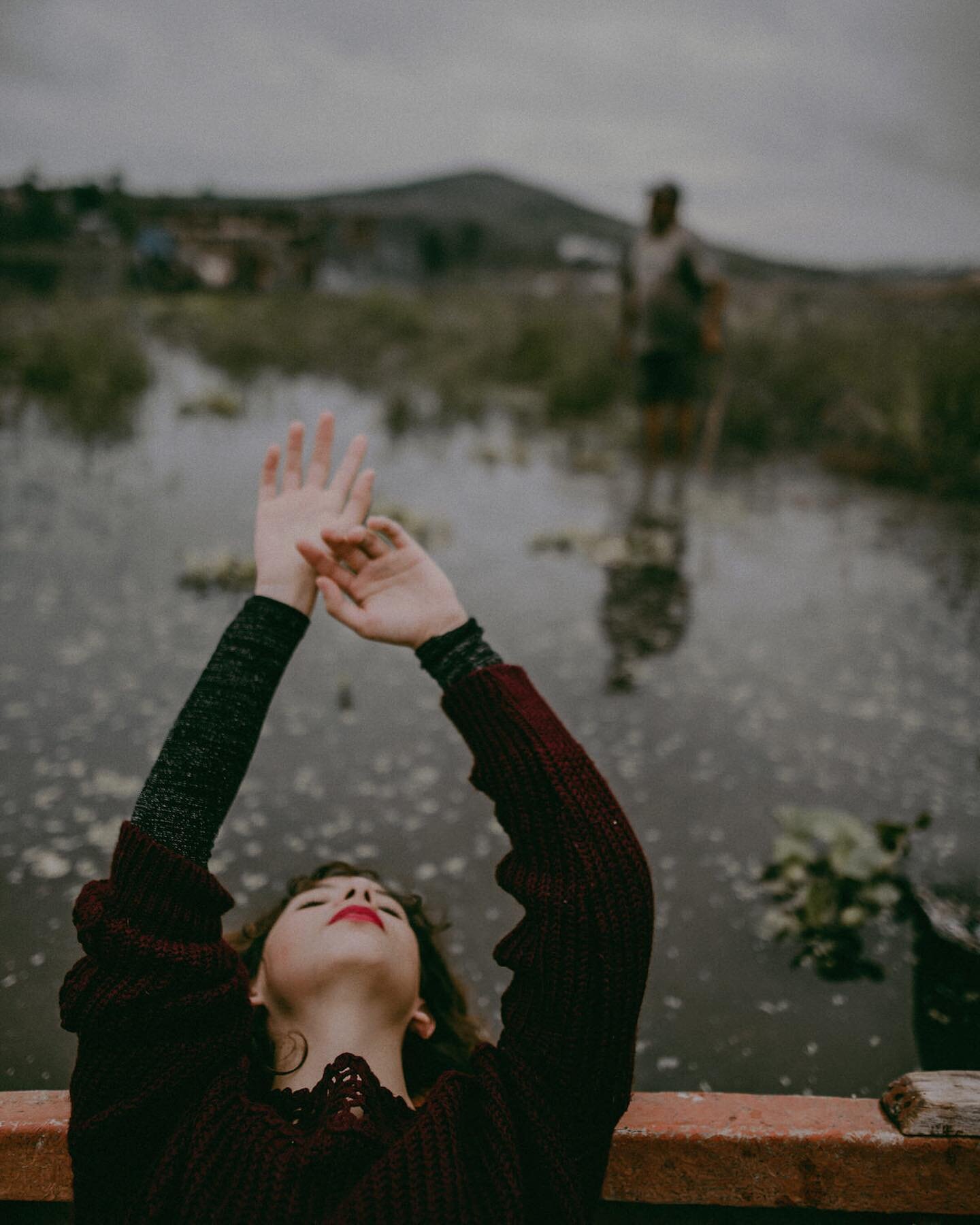 Disfrutar la vida desde cualquier punto que la quieras ver... 
.
.
@annie_chavs ⚡️🔥
.
.
.
.

#777luckyfish 
#yourvisiongallery
#wmportraits 
#portraithood 
#humanedge 
#onearthmagazine 
#fantasticportrait
#valsequillopuebla