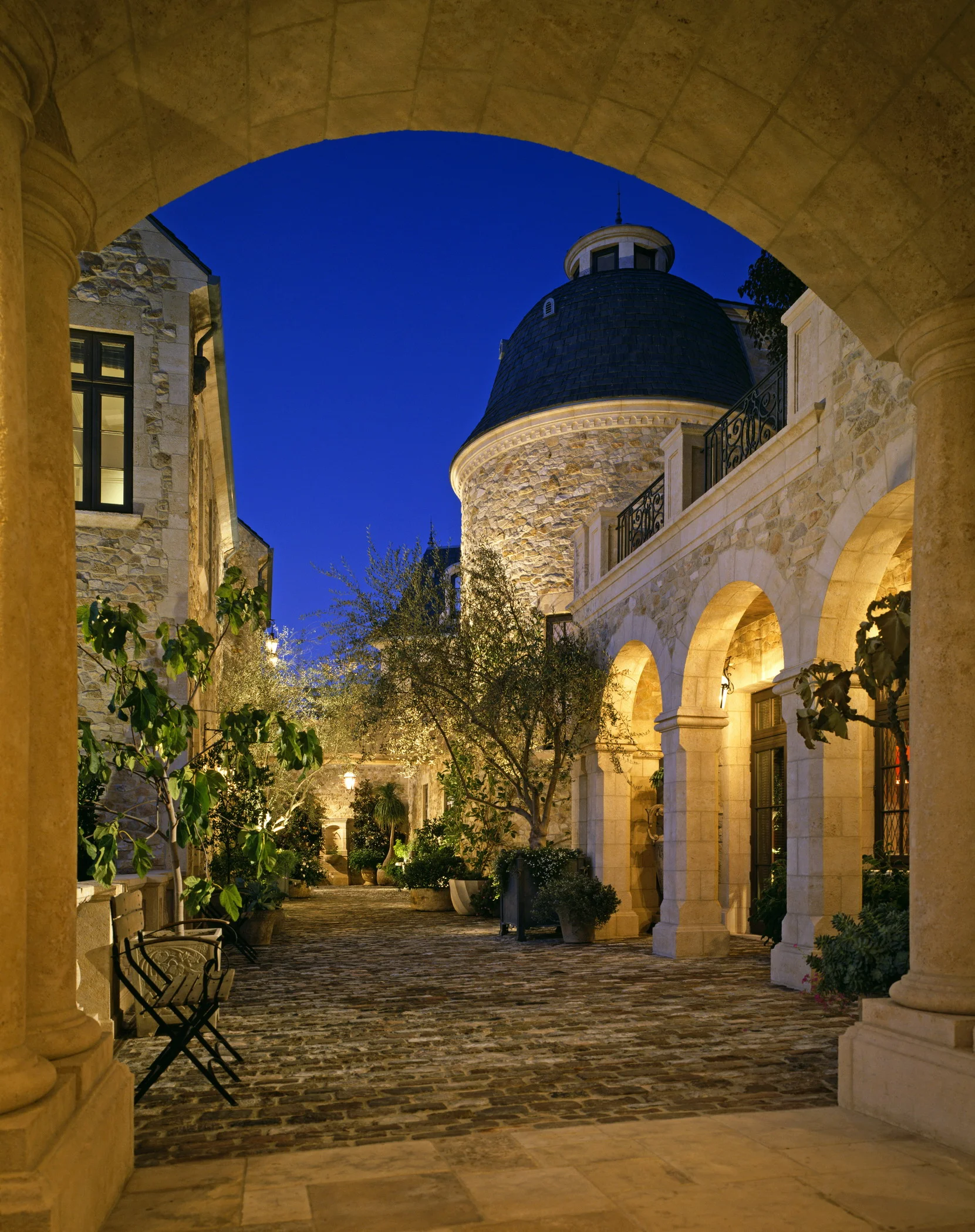 01-Chateau.jpg
