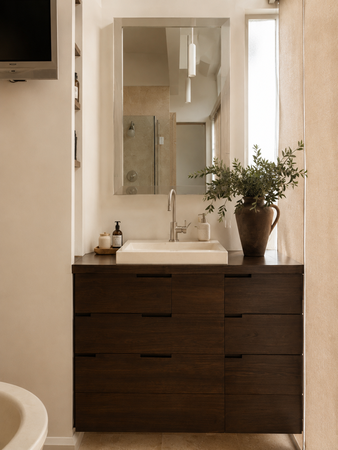 Architectural Design Ideas for Elegant Primary Bathrooms