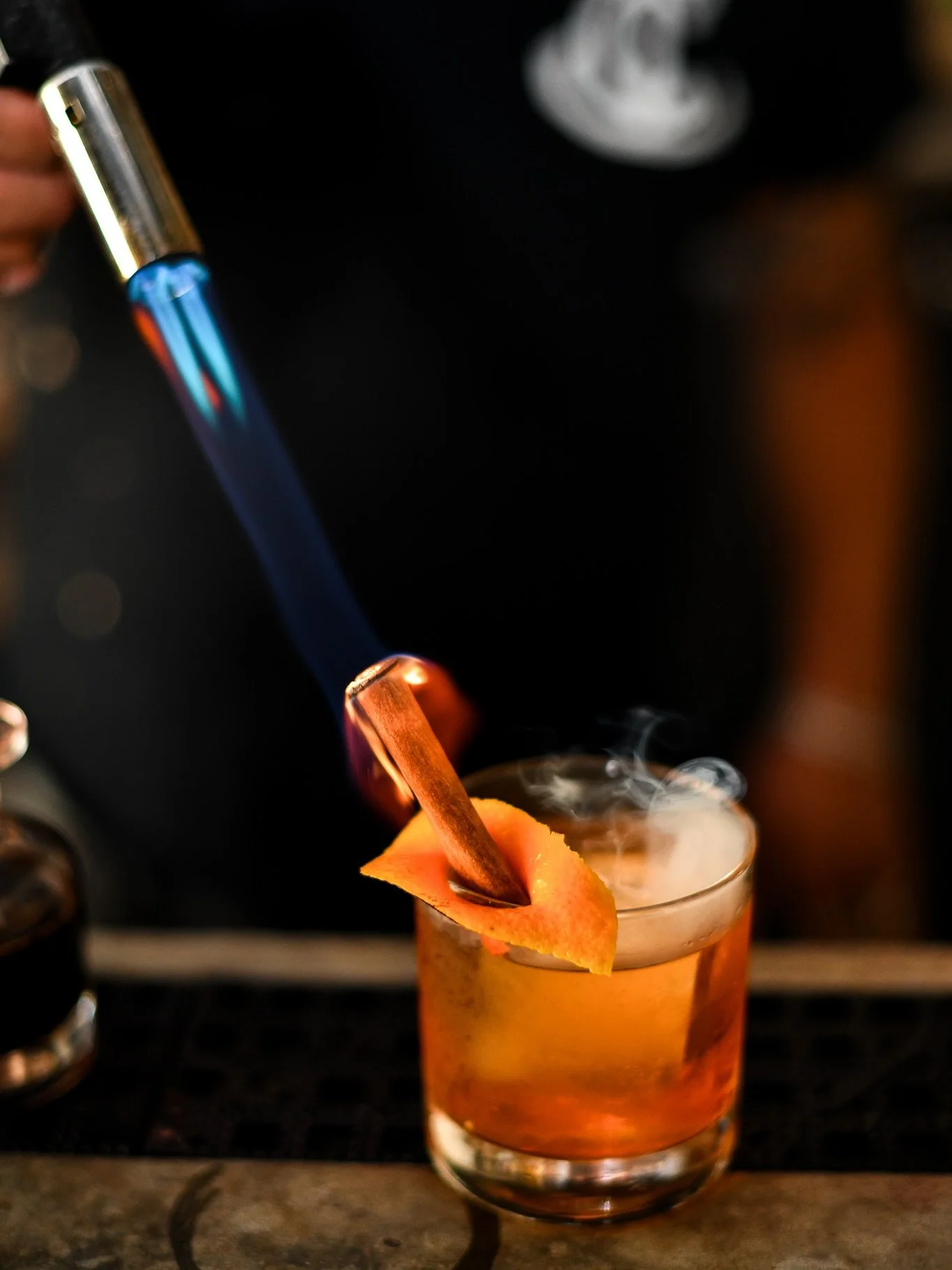 We're mixing up some fall flavors at the Tavern 🥃🍂 Perfect to enjoy with dinner and friends!

#falldrinks #fallflavors #cocktails #bostondrinks #bostonbartenders #bostontavern #eastie #bostonfoodies #drinkstagram