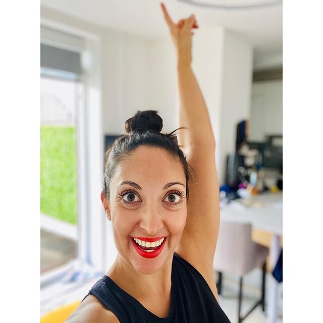 💋 It's Get Lippy day! 
Friday night's have officially become 'Red Lippy &amp; Kitchen Disco night&rsquo; in my house.
Tonight the tunes will be provided by @bodaliadj for the @doctors_kitchen cook-a-long (7pm, get involved!!). And the Red Lippy is o